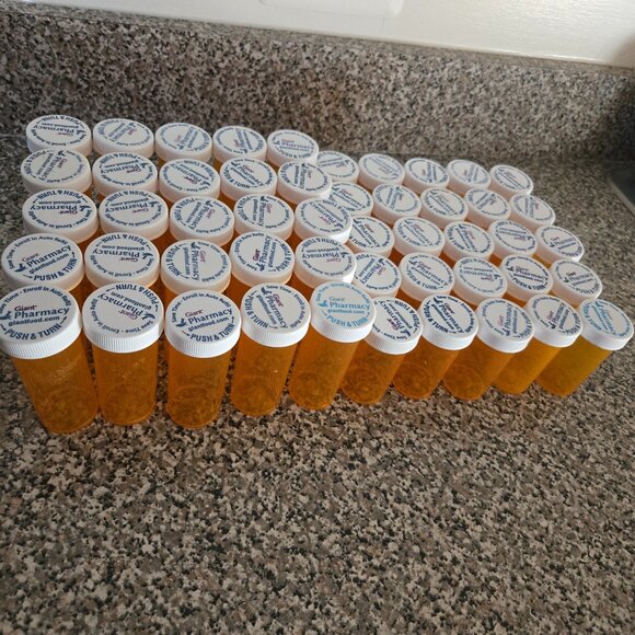 Bundle of 50 Empty Plastic Pill Bottles - Picture 1 of 5